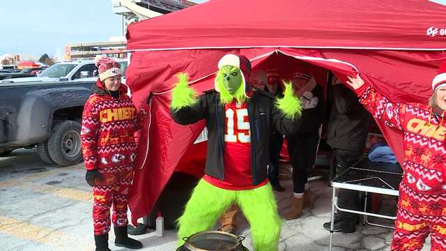 Kansas City Chiefs Christmas Grinch Sweater For Fans