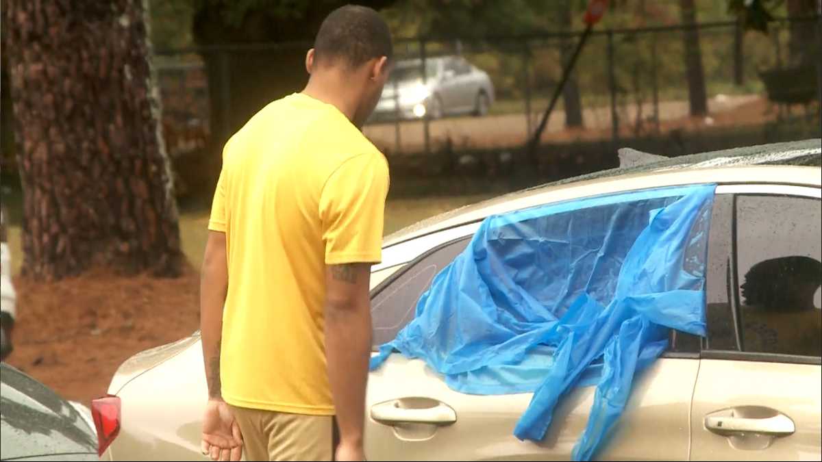 Thieves break into multiple cars during JSU game