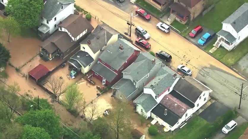 Major water main break impacting several homes in Pittsburgh's Hays ...