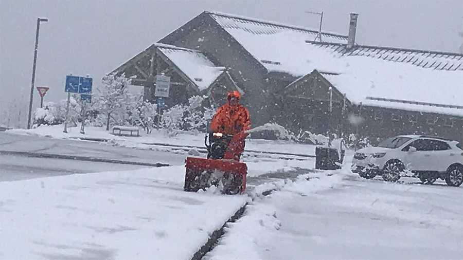 NH snowstorm shoveling, power outage safety tips