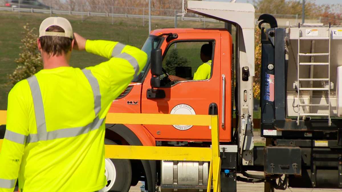 Snow removal rates set for Omaha, plow drivers prepare for winter