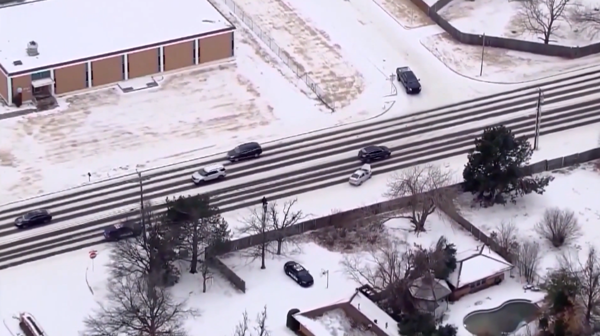 Oklahoma temporarily reduces non-essential services in 74 counties due to winter weather