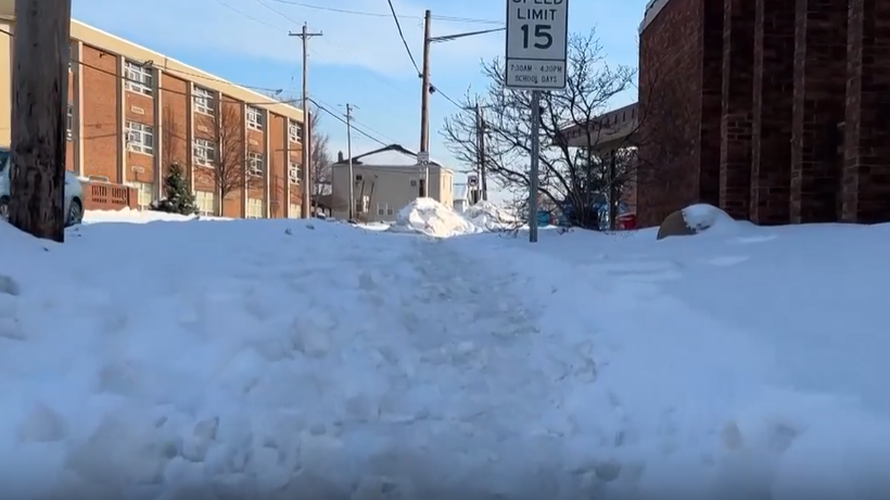 Northern Kentucky neighbors forced to walk in street due to snow-packed sidewalks