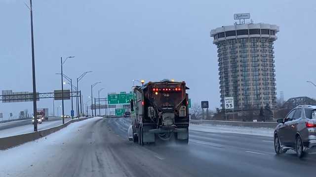 Road crews prepare to get early jump on approaching storm - Vimarsana News