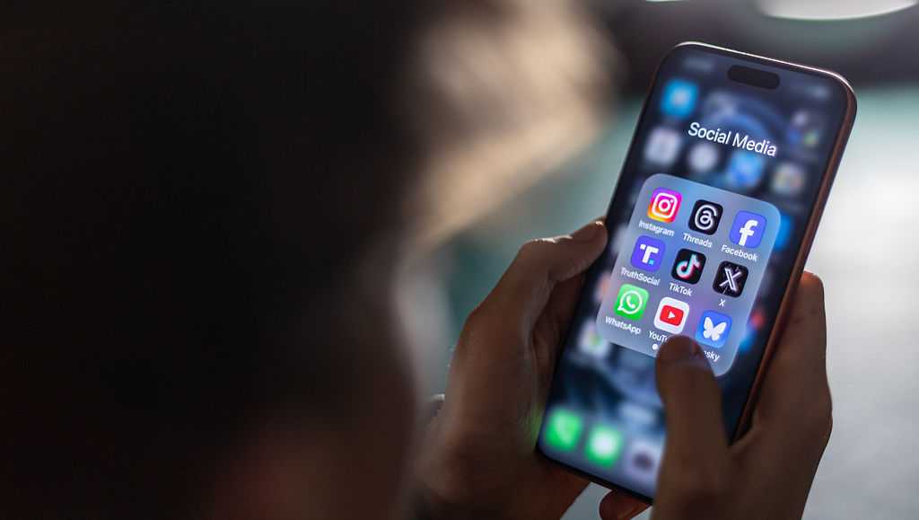 Mass. lawmakers to vote on 'restrictive' social media ban for kids