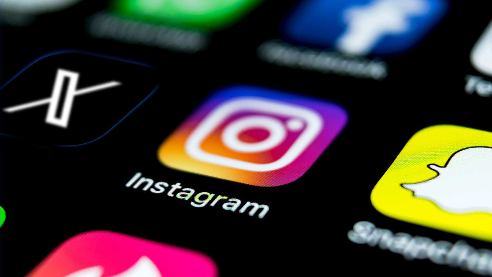 North Carolina: Alamance-Burlington School System could join lawsuit to sue social media platforms - Vimarsana News