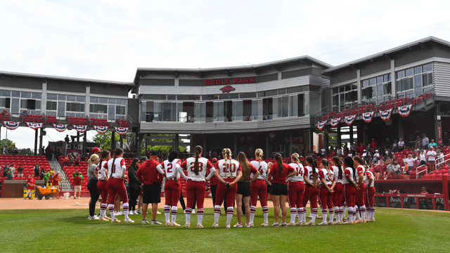 Arkansas' season ends in the Fayetteville Regional Championship - Vimarsana News