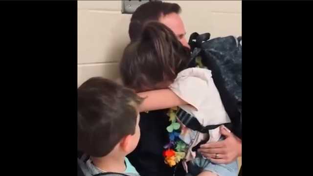 News We Love: Soldier dad surprises kids - Vimarsana News