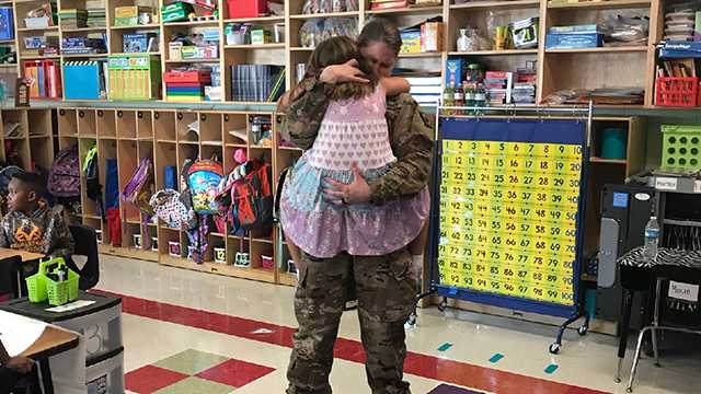 Soldier Mom Surprises Daughter At School After Year Long Deployment 5882