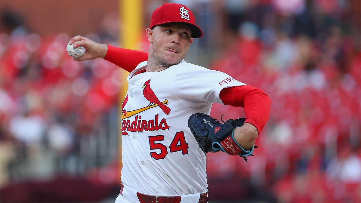 Red Sox acquire veteran starter in trade with Cardinals