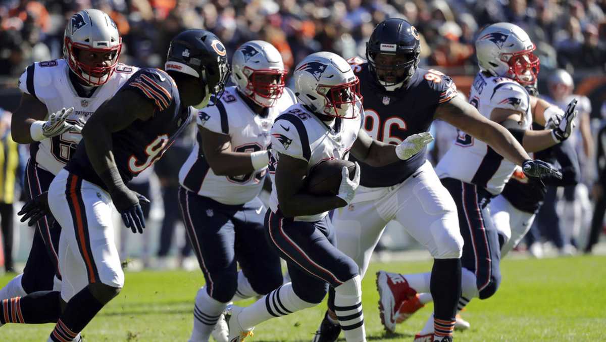 Brady throws 3 TDs, Bears threaten Patriots down to final play of game