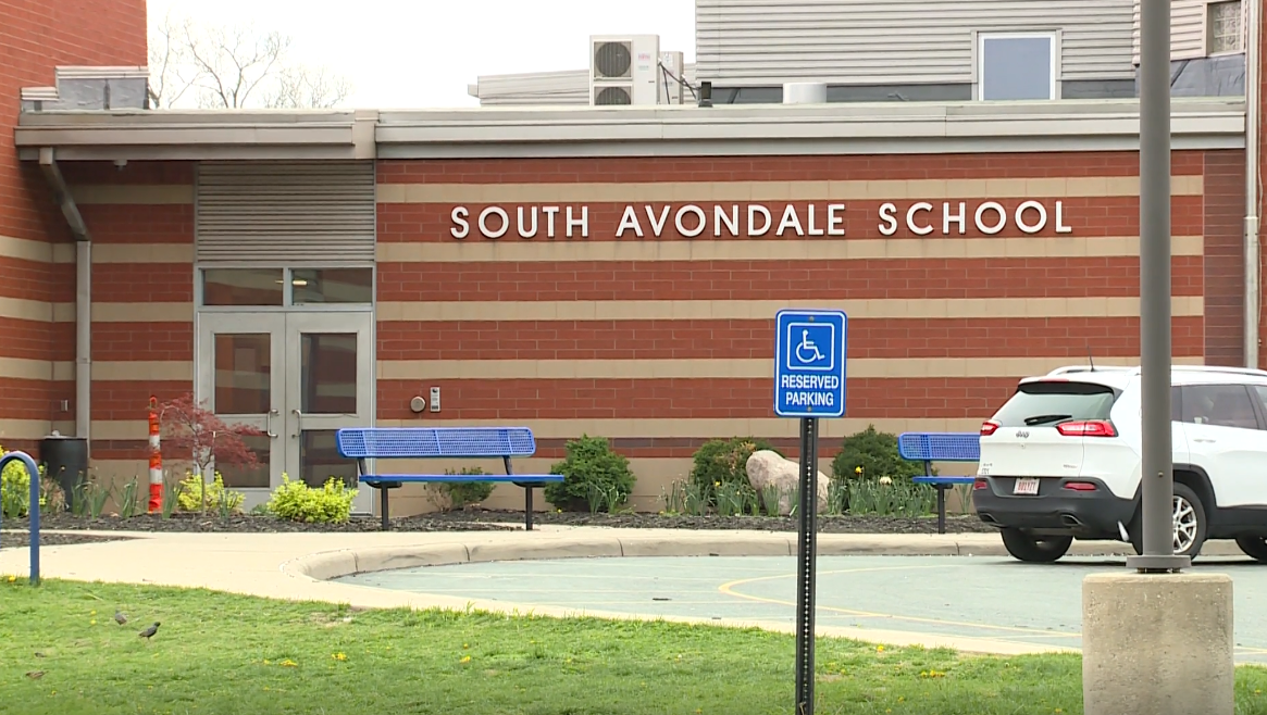 Police South Avondale Elementary on lockdown due to area shooting