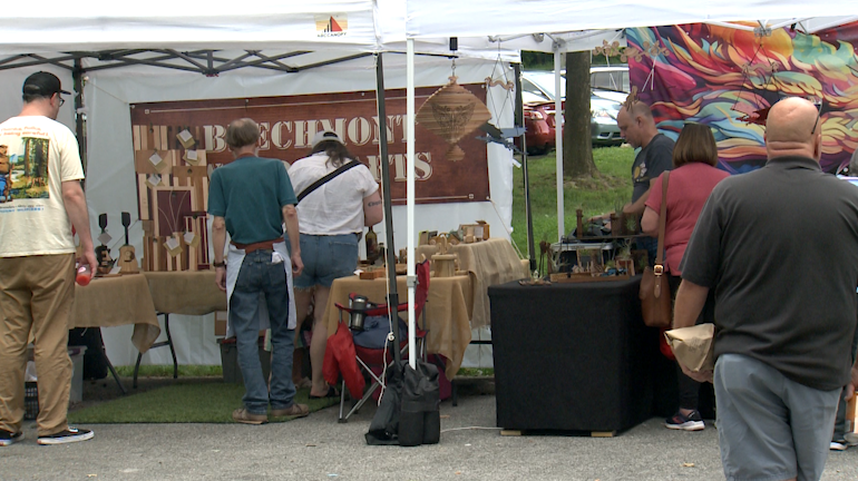 South End Community Market opens in Iroquois Park