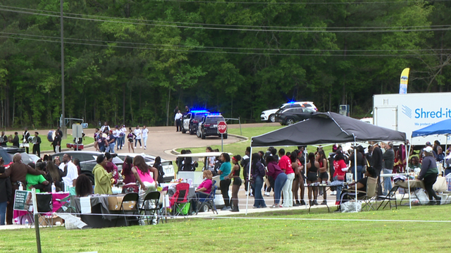 South Jackson parade and festival provides extra trash cans for attendees amidst garbage debacle - Vimarsana News