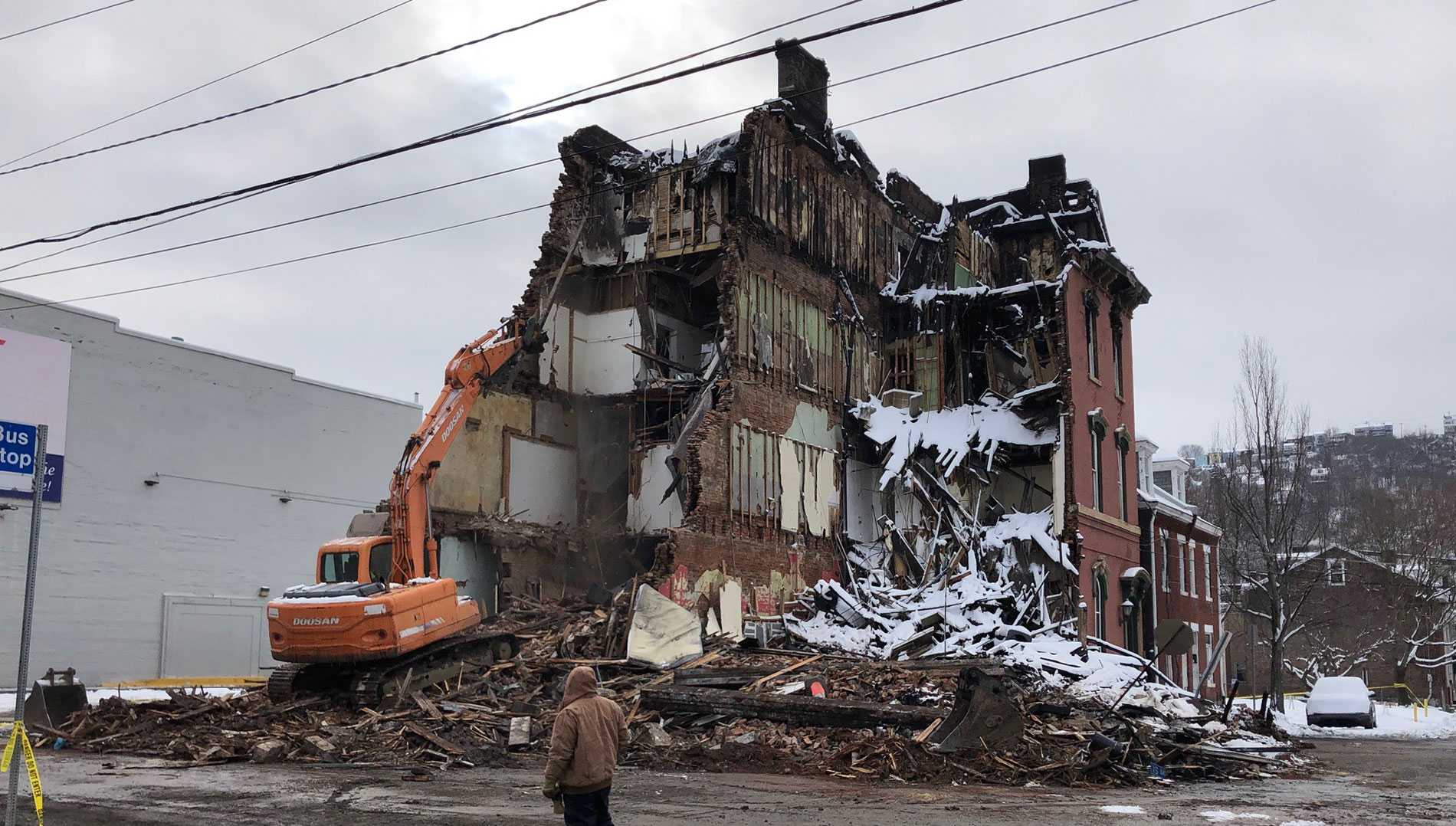 Demolition Begins On Historic South Side Building After 4-alarm Fire In ...