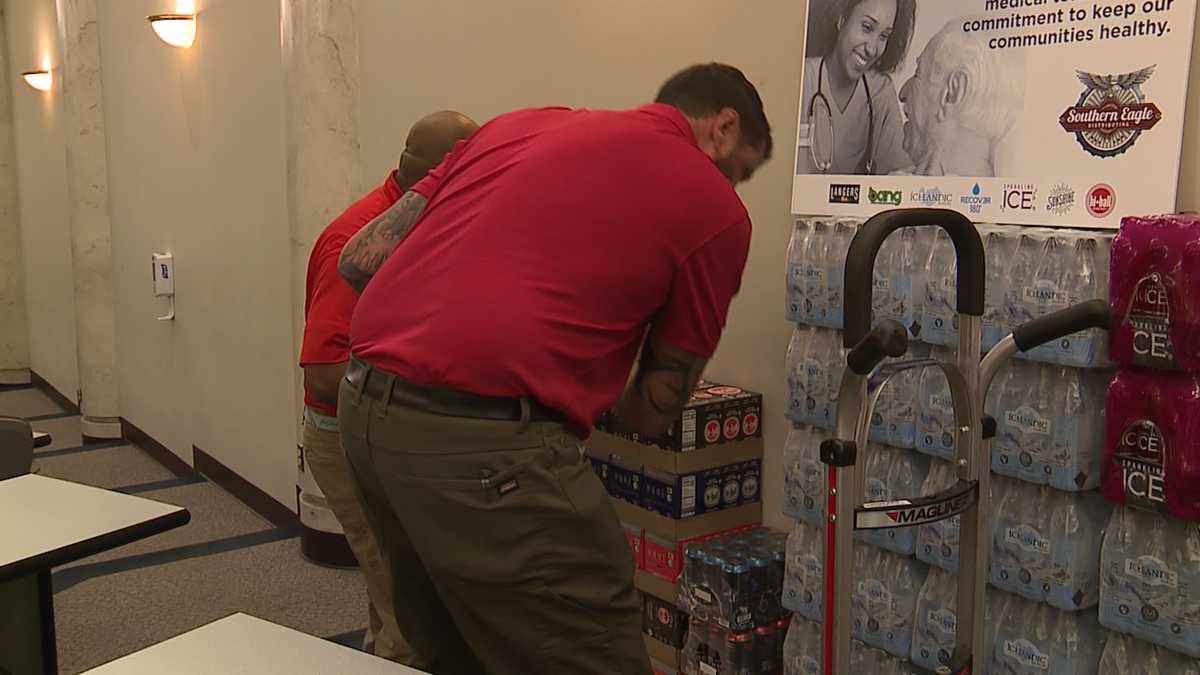 Southern Eagle Distributors giving back front line workers