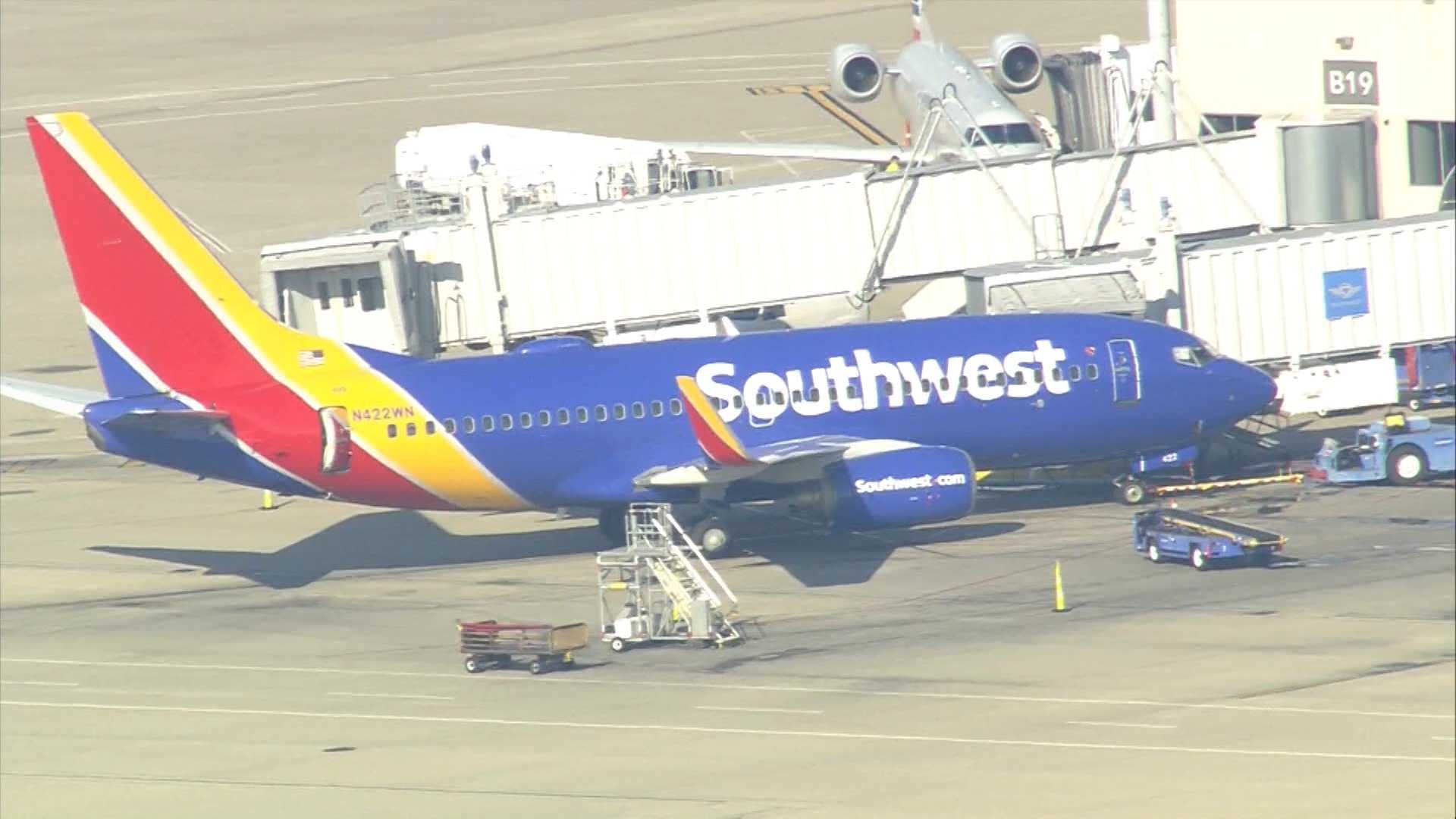 Louisville returns to non stop flights to Dallas via Southwest