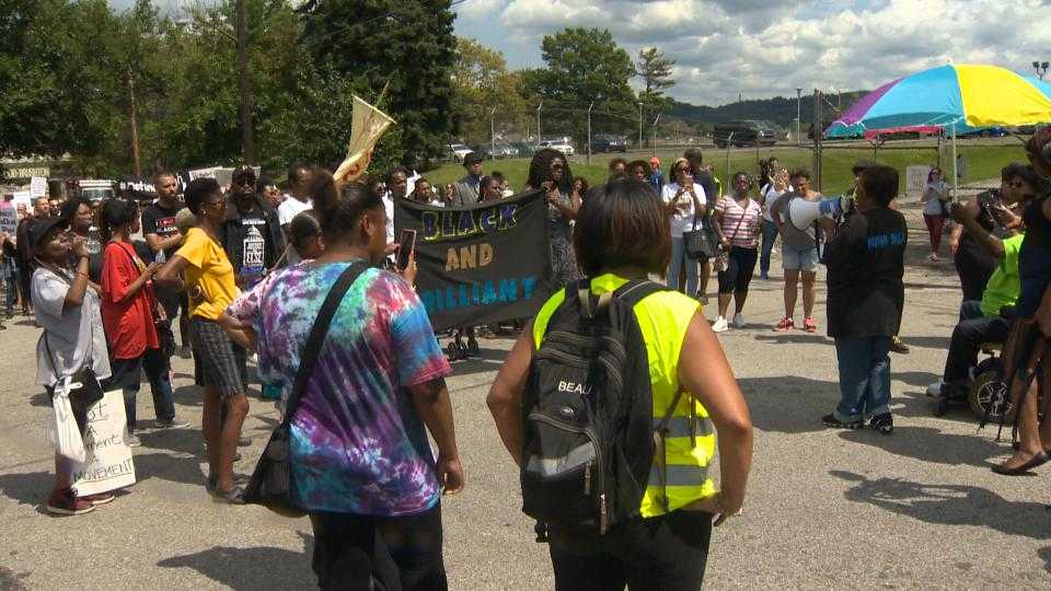 March through Homewood and Point Breeze calls for empowerment, unity