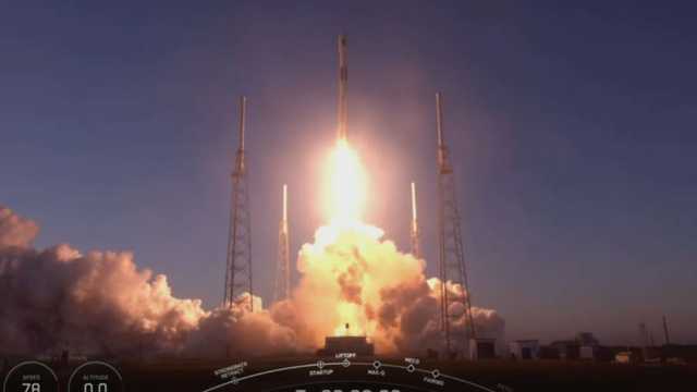 SpaceX prepares for Falcon 9 launch from Cape Canaveral