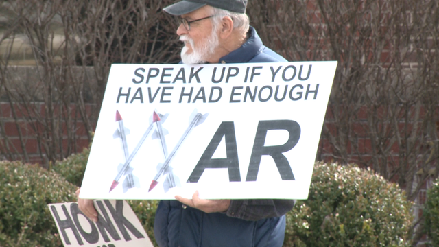 Fayetteville rallies for peace one year after Russian invasion of Ukraine - Vimarsana News