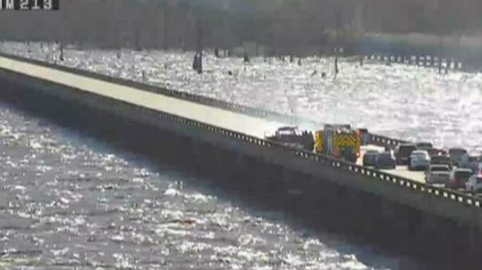 Car catches fire on Bonnet Carre Spillway bridge