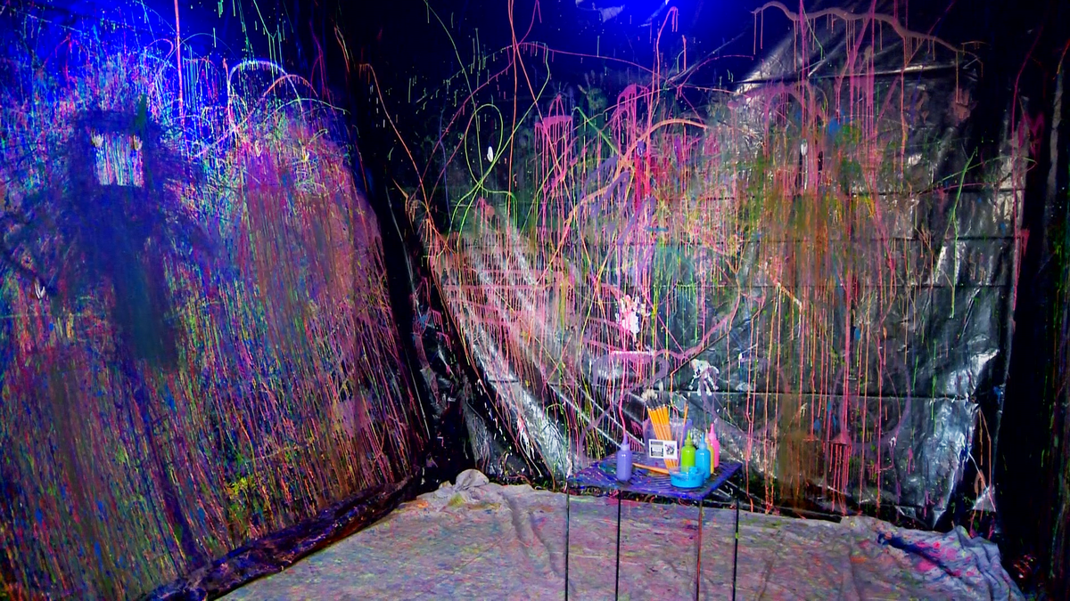 'Splatter Room' in Crofton helps to relieve stress