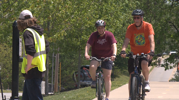 Cyclists hit the streets in the Square to Square Bike Ride - Vimarsana News