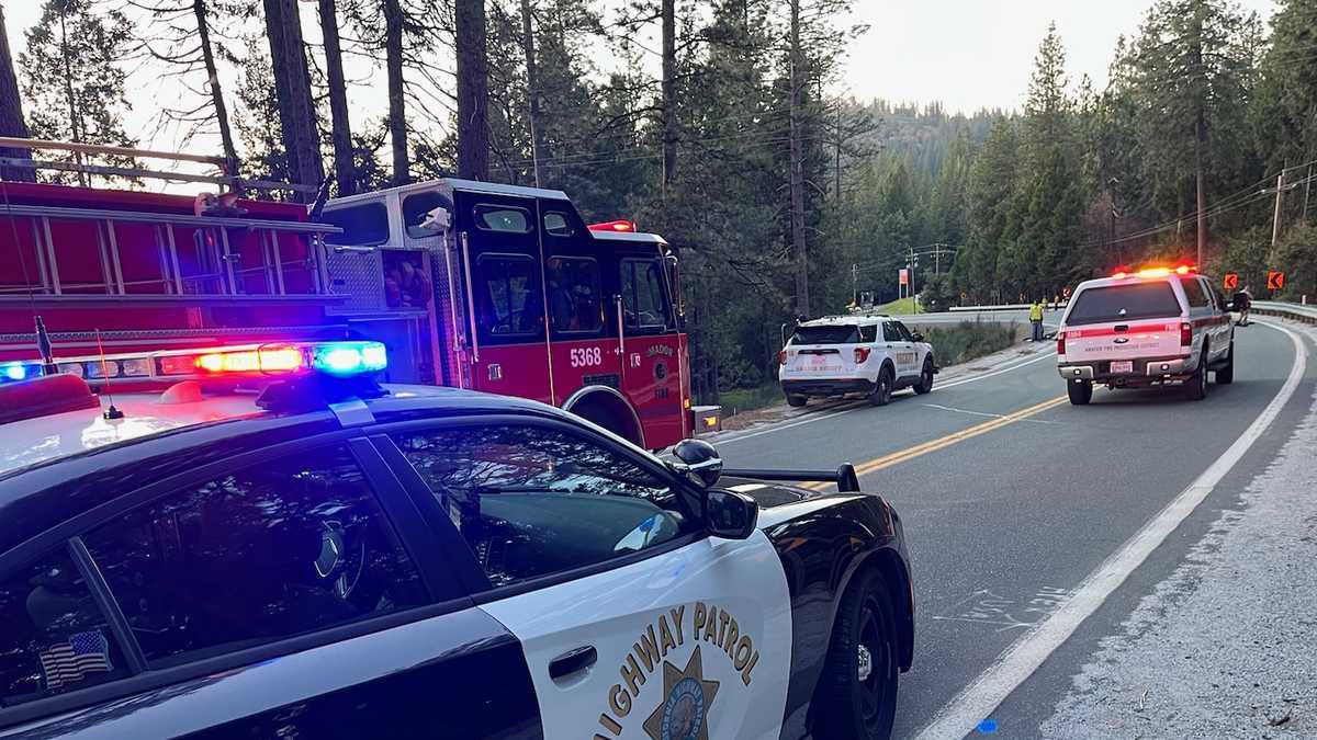 1 killed, 1 hospitalized after highway crash in Calaveras County