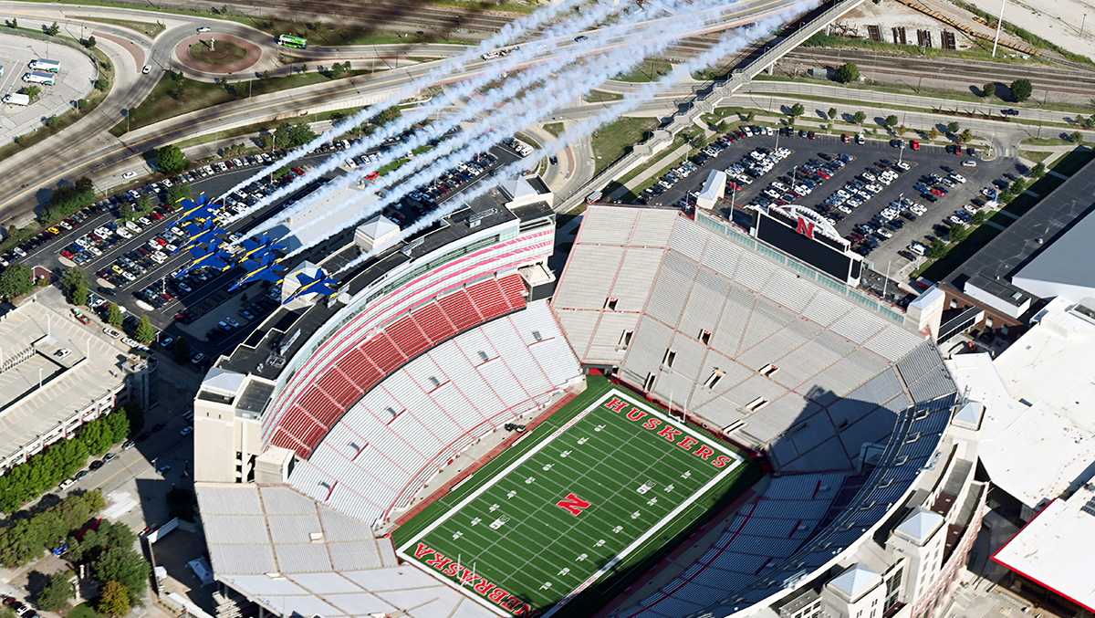 Video shows U.S. Navy's Blue Angels fly over Memorial Stadium in Lincoln