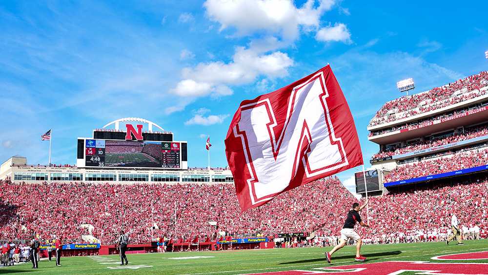 Memorial Stadium named No. 1 college football stadium by Popular Mechanics