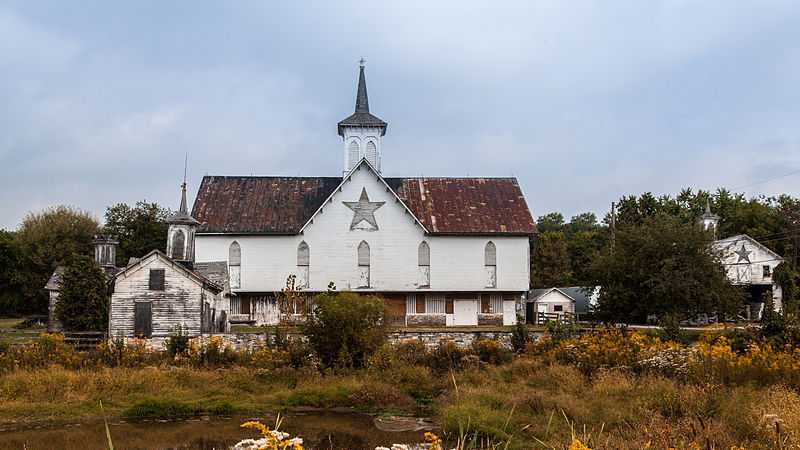 Historic Barn S Ban On Same Sex Weddings Prompts Outcry