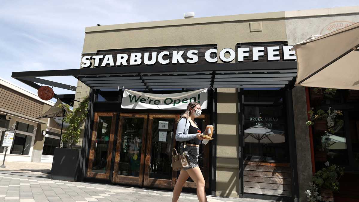 Starbucks permanently closing 400 of its North American stores amid