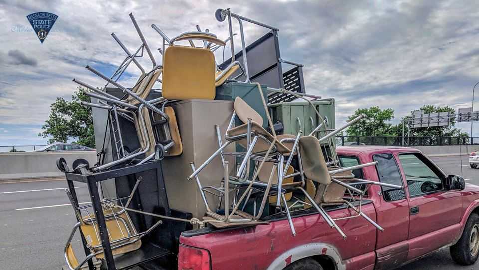 Truck carrying more than it should pulled over on I91