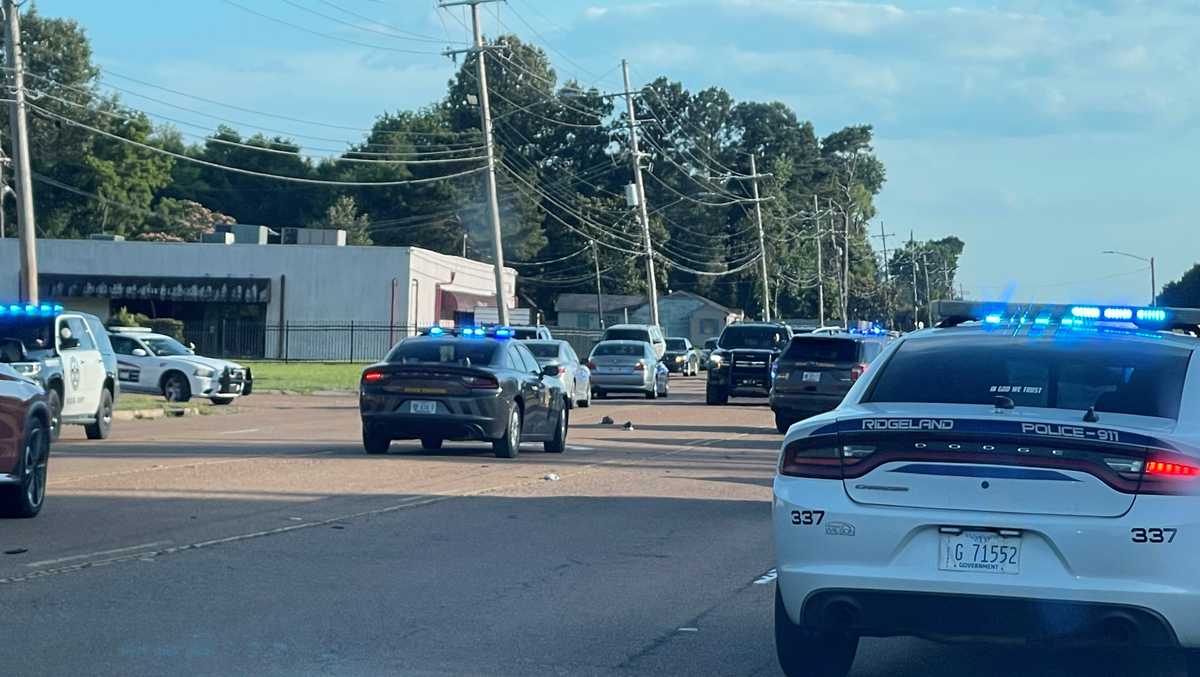 4 arrested, 1 sought after chase into Jackson