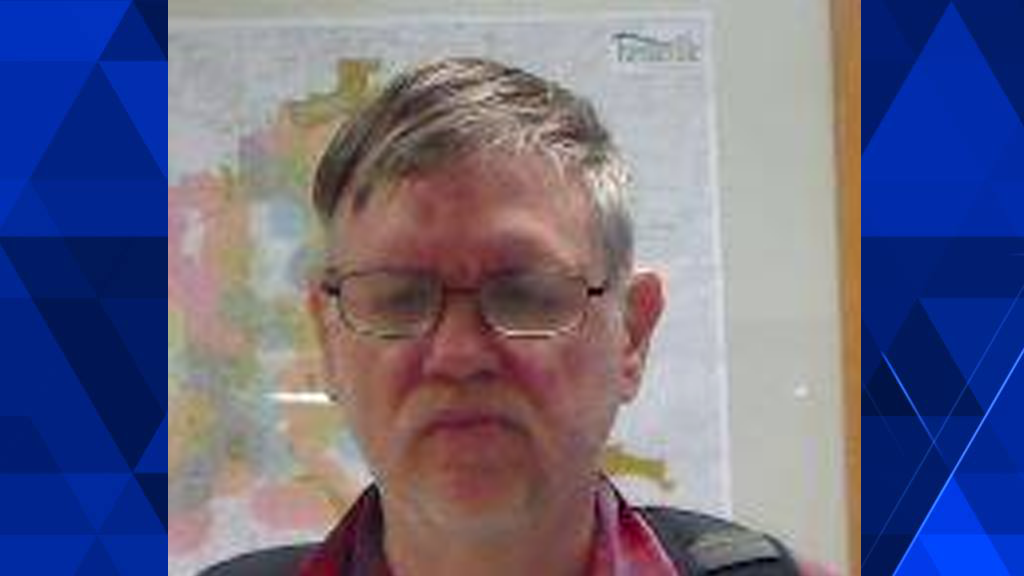 Fayetteville PD asks for help finding sex offender