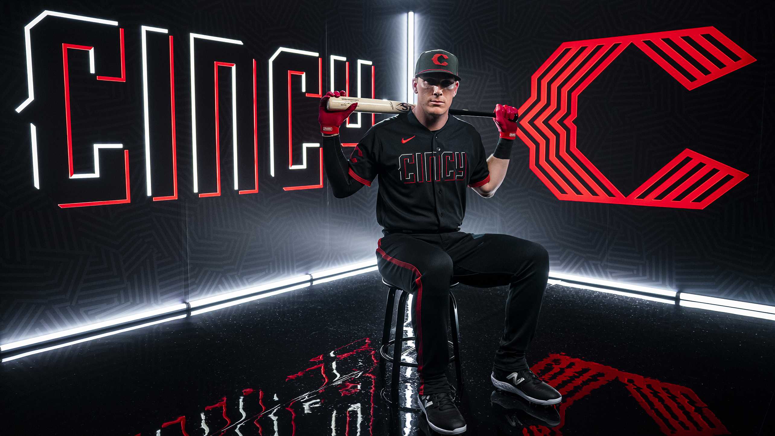 FOX Sports: MLB on X: The Cincinnati Reds revealed their City Connect  uniforms 🔥 📷: @Reds  / X