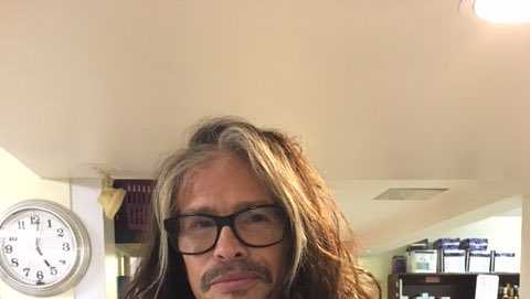 Rock Legend Steven Tyler Makes Donation To Marshfield Food Bank