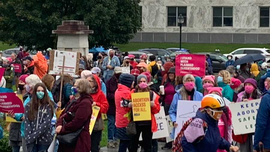 rally in support of reproductive freedom