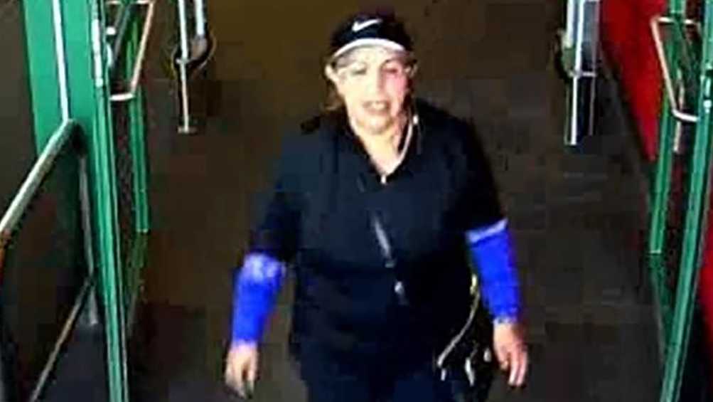 Woman sought by deputies in using stolen credit card