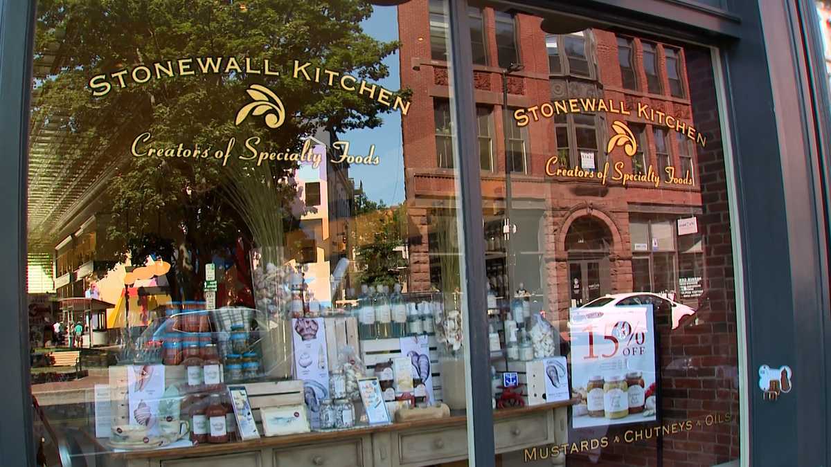 Stonewall Kitchen to close candle production facility in Maine, eliminate jobs