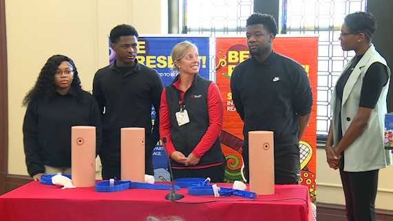UC Health, Cincinnati Public Schools team up to offer students life-saving training - Vimarsana News