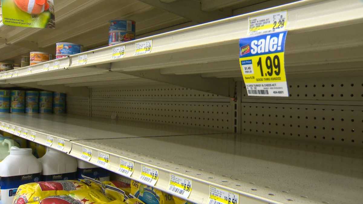 Grocery stores in Pittsburgh area struggling to keep shelves stocked