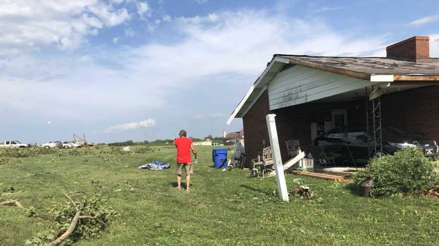 Tornado touches down in New Middletown, Indiana; damage reported