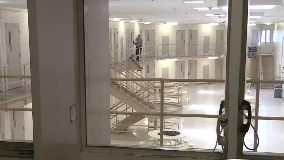 Number of immigration detainees held in NH continues to rise