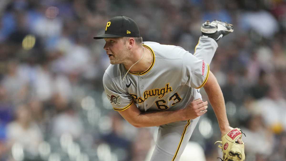 Pirates trade catcher Joey Bart; former pitcher returns to Pittsburgh