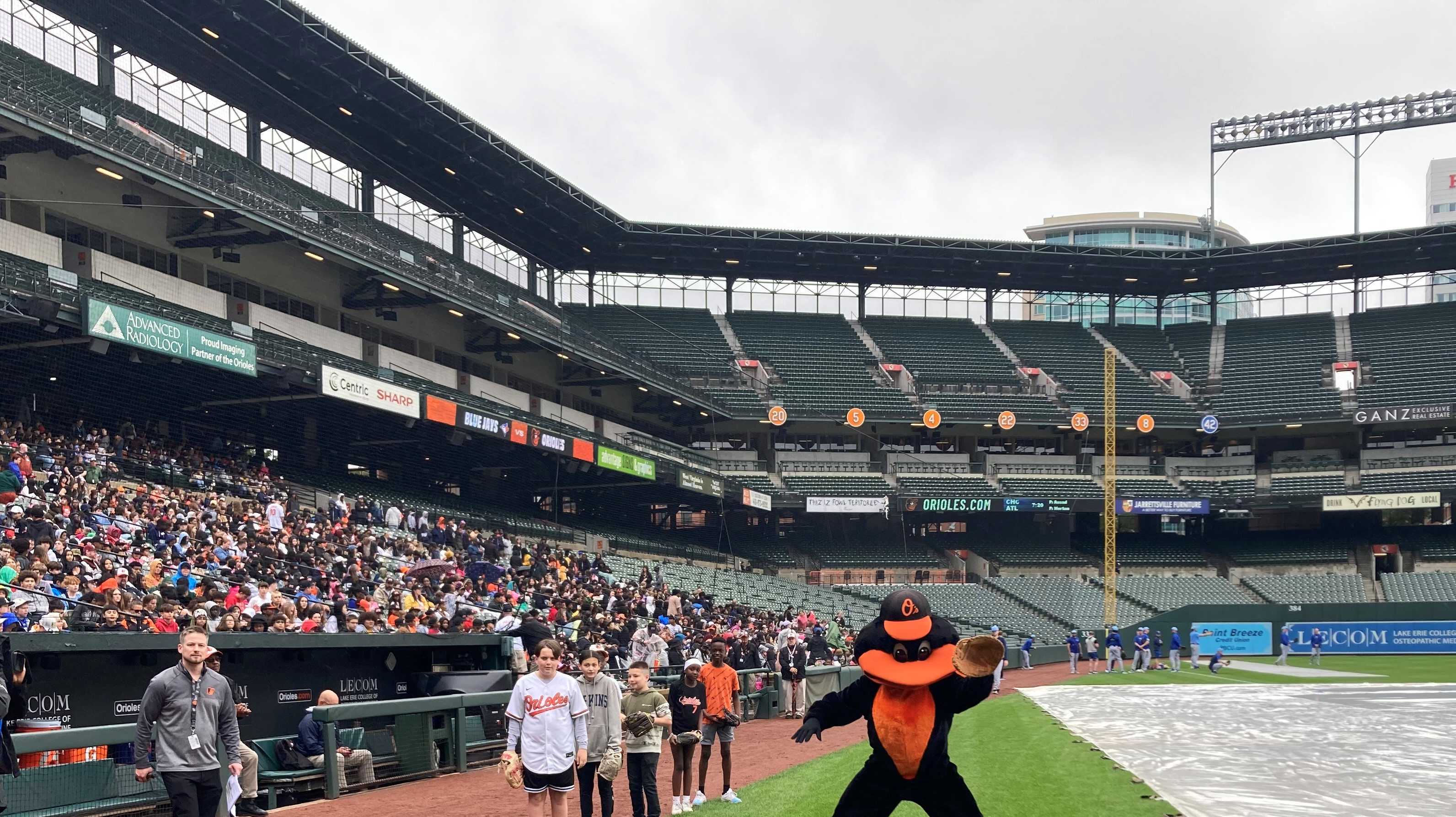 Students learn STEM lessons as they take in baseball - Vimarsana News