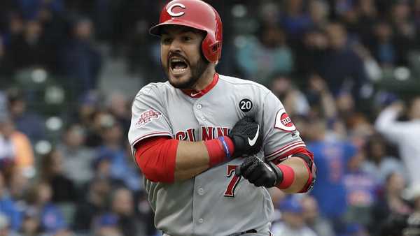 Eugenio Suarez and Jesse Winker celebrate