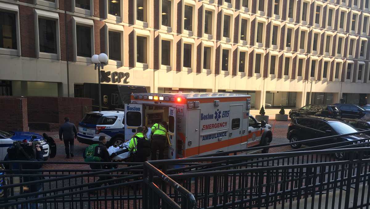 22-year-old stabbed inside Boston courthouse