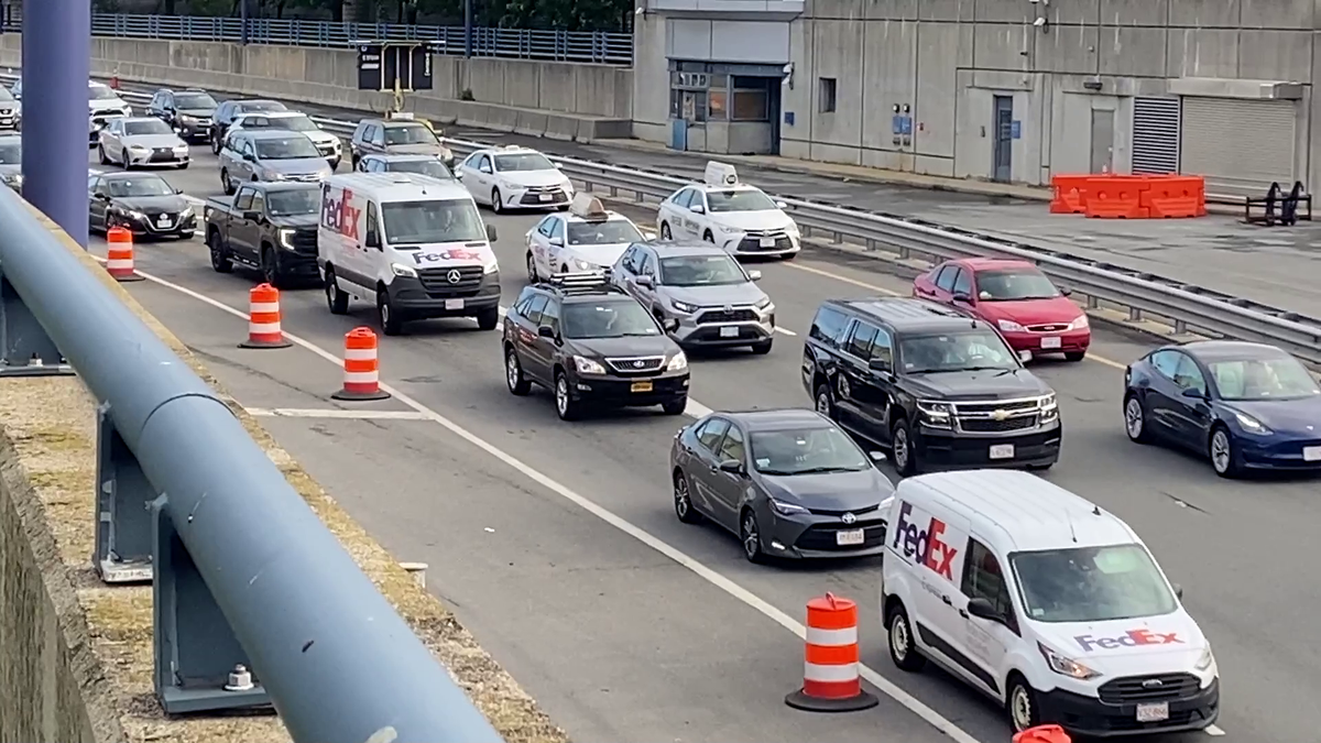 Boston tunnel closure causing backups into Logan Airport