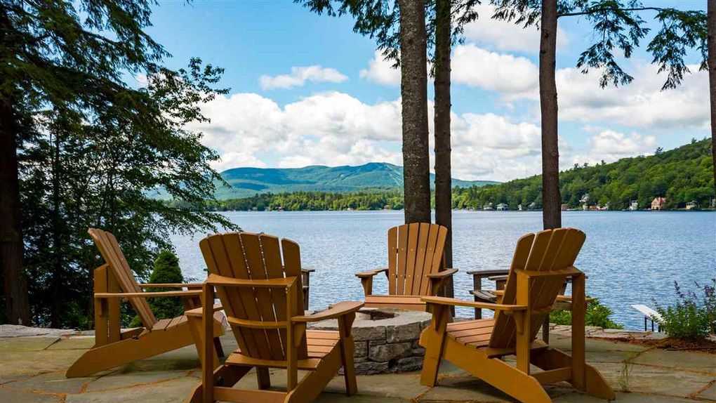 Mansion Monday Massive estate on the lake in Sunapee